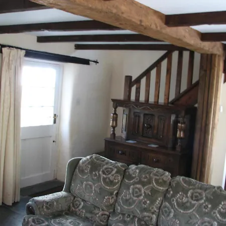 Holiday home Barton